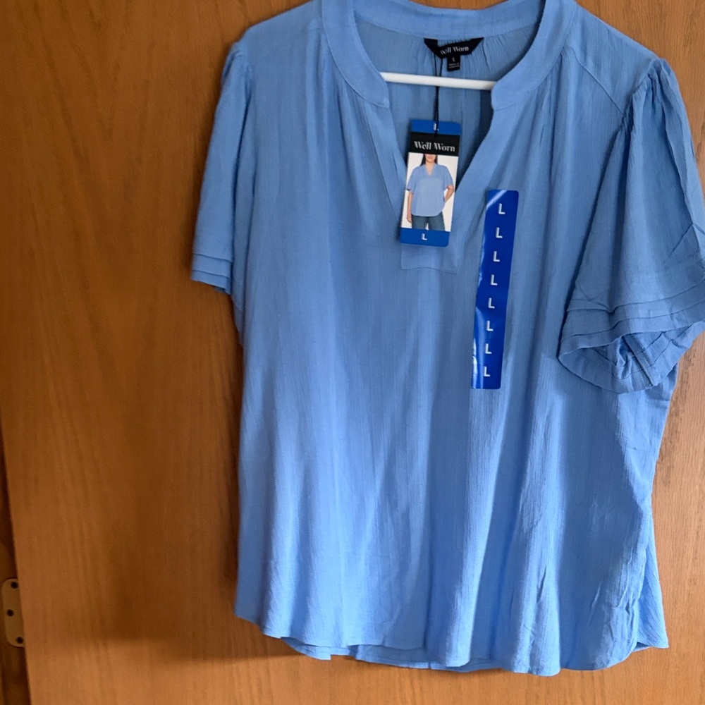 Well Worn Light Blue Women’s Short-Sleeve Shirt